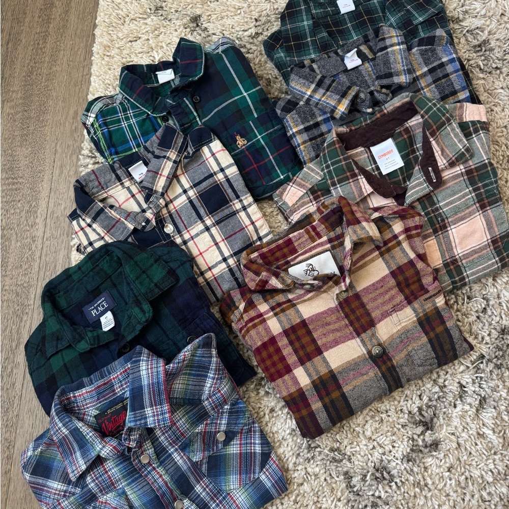 Lot of 8 boys 4T button downs - Picture 2 of 2